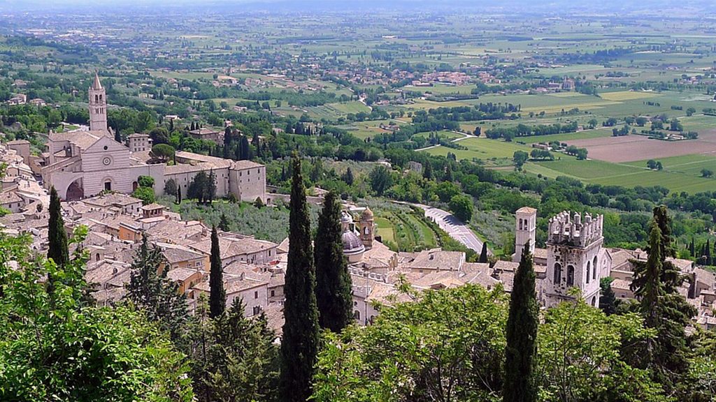 La stagione migliore per visitare Assisi